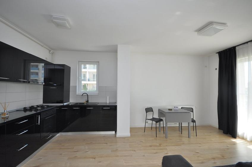 Apartament cu 3 camere decomandat în Prelungirea Ghencea