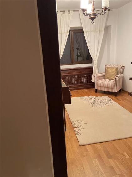 Apartament cu 3 camere decomandat, mobilat în Păcurari