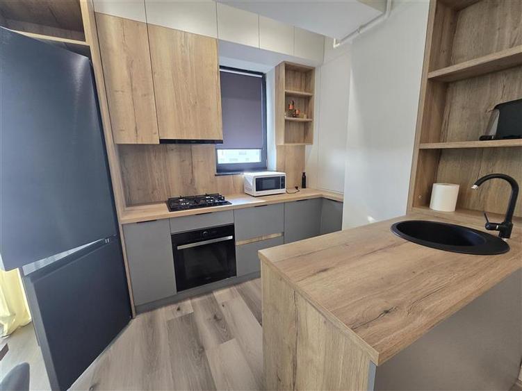 Apartament cu 2 camere decomandat, mobilat în Tomis Nord
