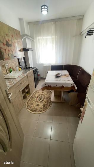 Apartament cu 2 camere decomandat în Piața Nouă