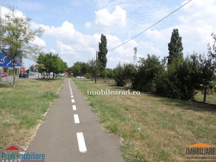 Teren Construcții intravilan de 18400 mp, în Grădiște