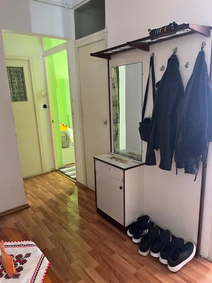 Apartament cu 3 camere decomandat în Valea Aurie