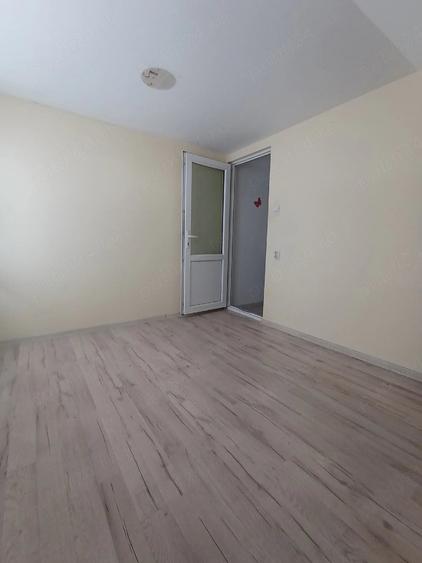 Casă cu 4 camere cu Teren 700 Mp în Central