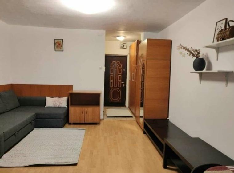 Garsonieră semidecomandată în Nord