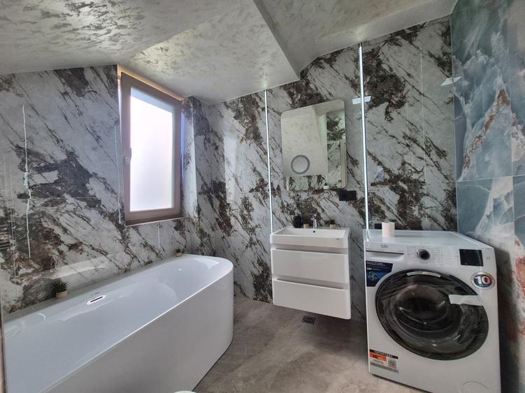 Apartament cu 4 camere decomandat în Valea Lupului