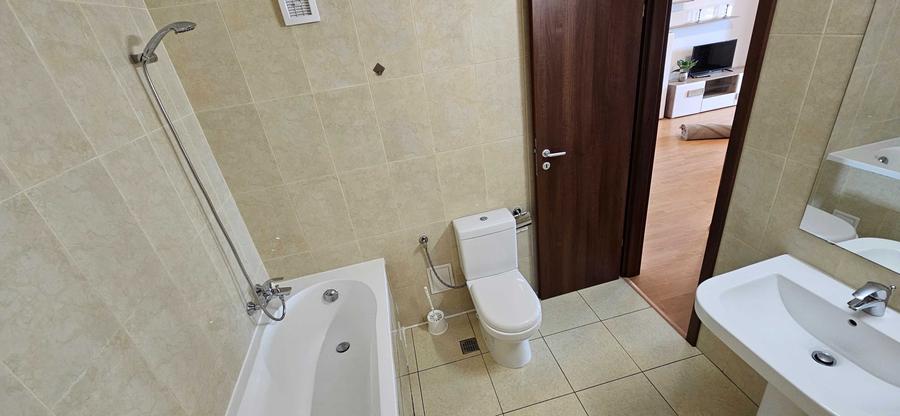 Apartament cu 2 camere nedecomandat în Ultimul leu
