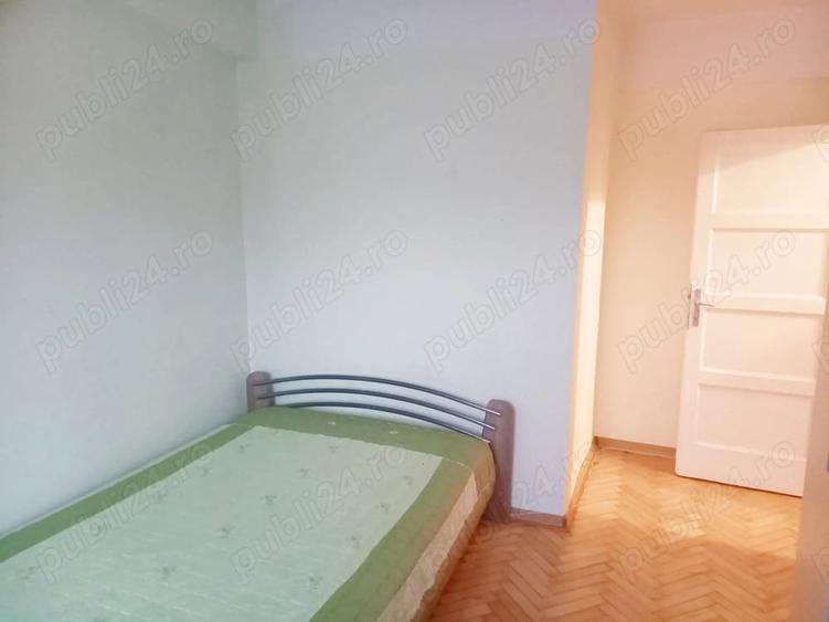 Garsonieră decomandată în Central