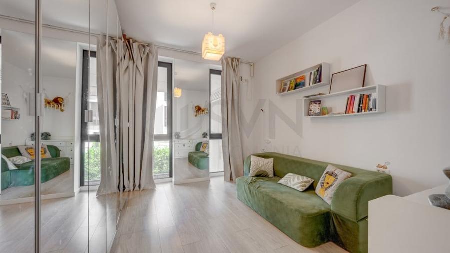 Apartament cu 3 camere semidecomandat în Herăstrău