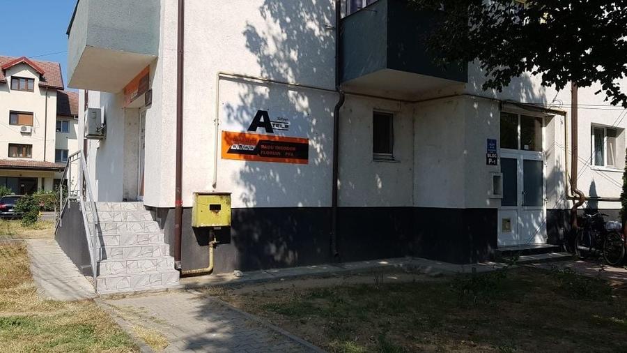 Spațiu comercial, de 51 mp, în Central