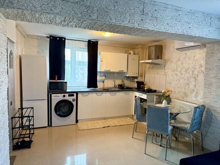 Apartament cu 2 camere nedecomandat în Central