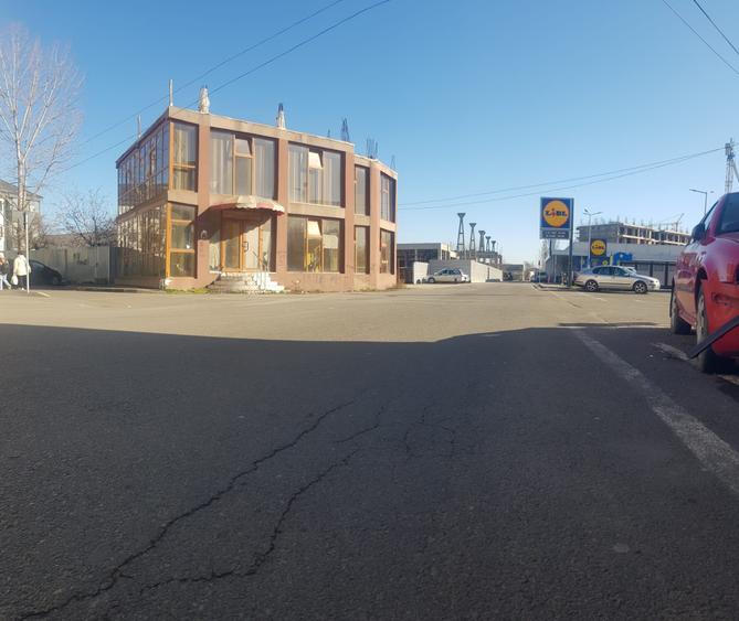 Spațiu comercial, de 280 mp, în Radu Negru