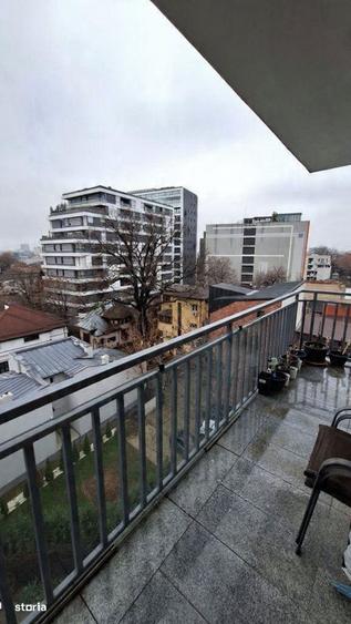 Apartament cu 3 camere, mobilat în Calea Călărașilor