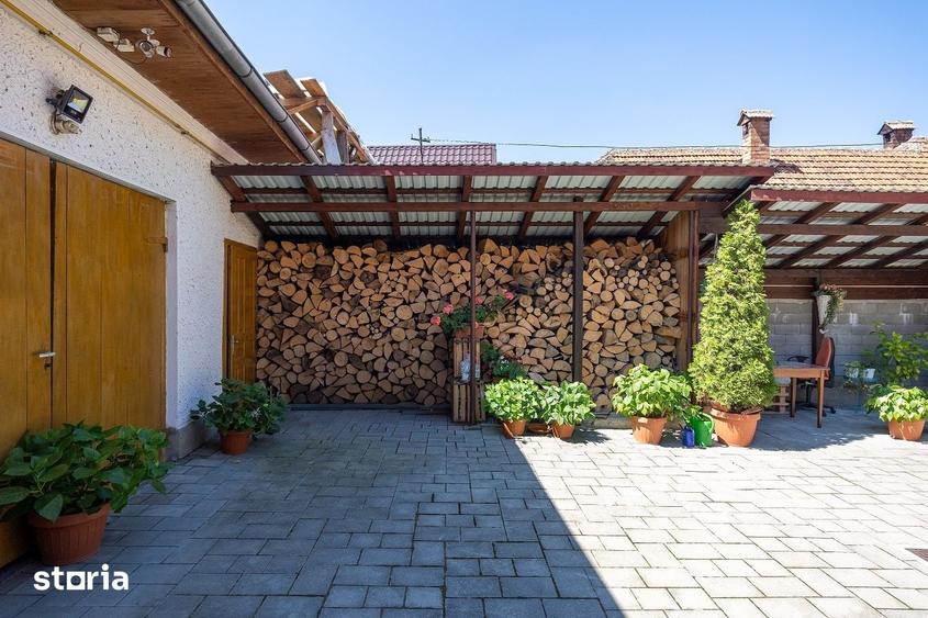 Casă cu 4 camere cu Teren 1000 Mp în Poiana Mărului