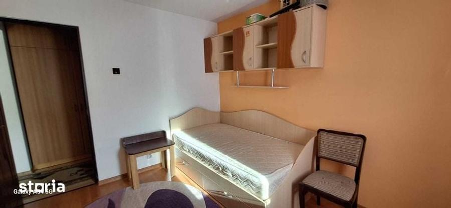 Apartament de inchiriat 3 camere Nicolina - 1