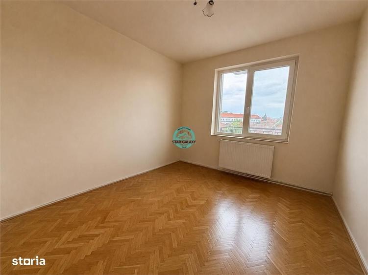 Apartament cu 4 camere în Central