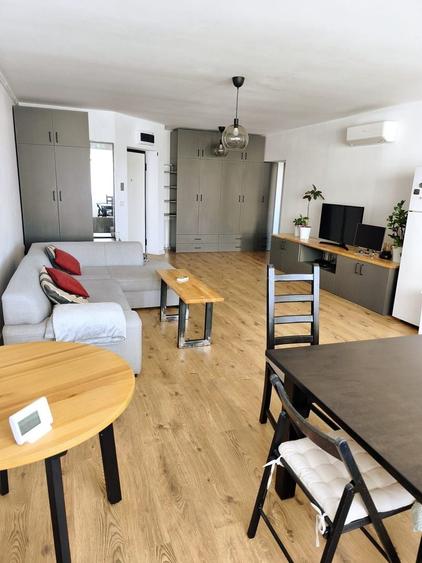 Apartament cu 2 camere semidecomandat, mobilat în Pipera