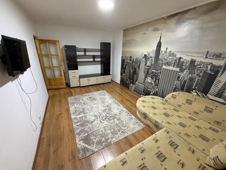 Apartament cu 2 camere decomandat în Nicolina