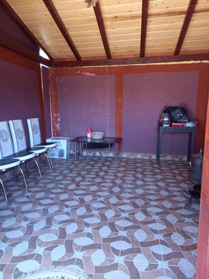 Casă individuală cu 3 camere cu Canalizare în Est