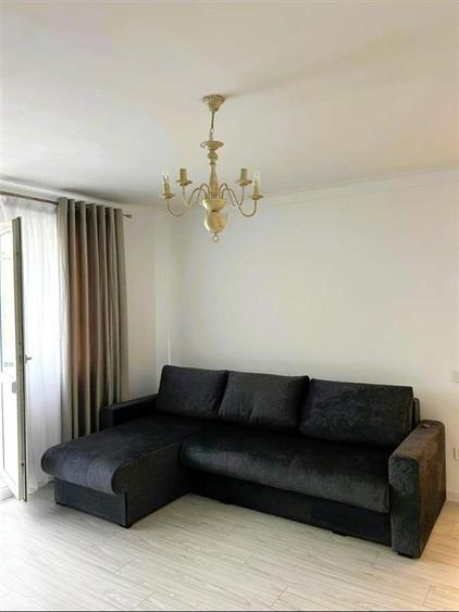 Apartament cu 2 camere semidecomandat, mobilat în Micro 3