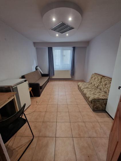 Garsonieră decomandată în Lazaret