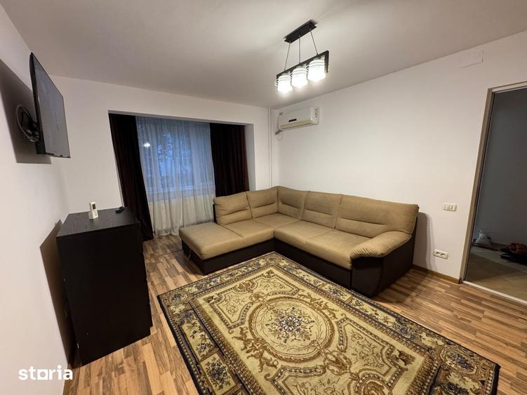 Apartament cu 2 camere semidecomandat în Podu Roș