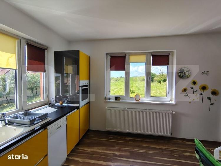 Casă cu 4 camere în Ceanu Mic