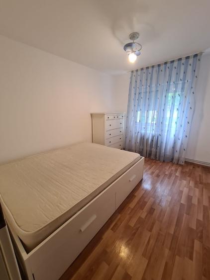 Inchiriez apartament Electric Castle - 1