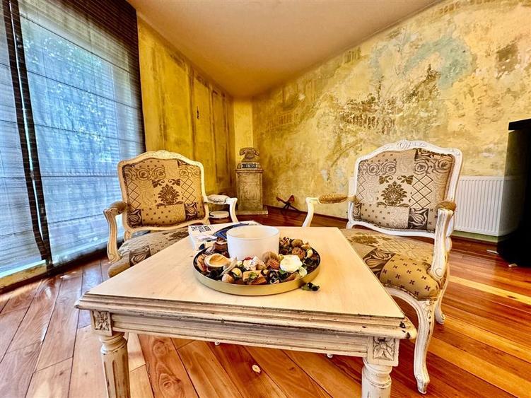 Casă cu 7 camere cu Teren 600 Mp în Pipera