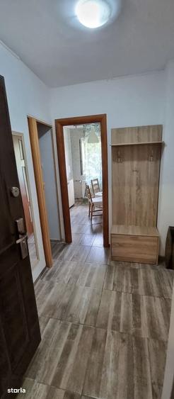 Apartament cu 2 camere decomandat în Tei