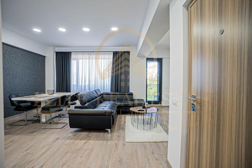 Apartament cu 3 camere decomandat, mobilat în Central