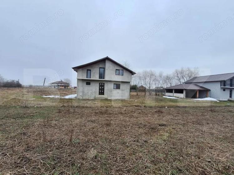 Casă cu Teren 400 Mp în Lazuri