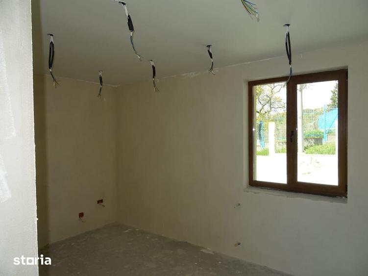 Casă cu 5 camere cu Teren 640 Mp în Central