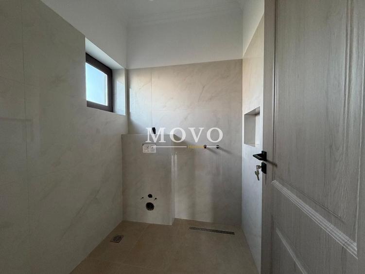 Duplex cu 3 camere cu Canalizare în Sânandrei