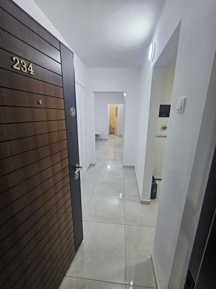 Apartament cu 3 camere decomandat în Pantelimon