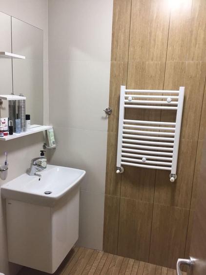 Apartament cu 3 camere decomandat în Politehnica — fotografia 3