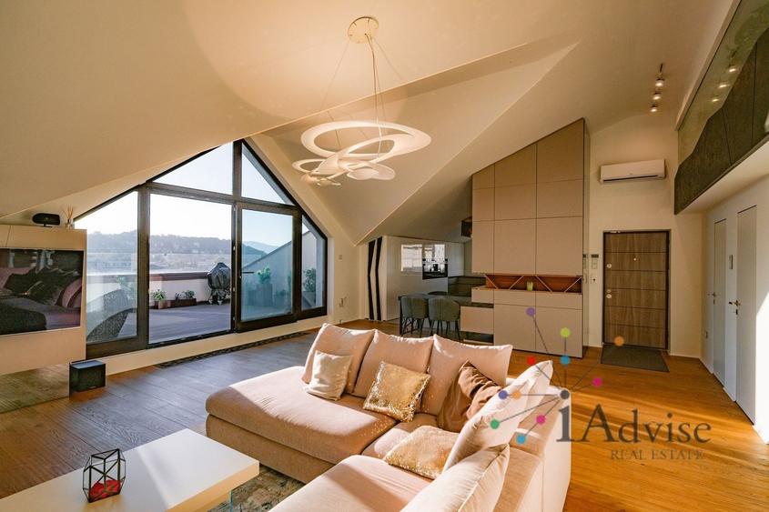Apartament cu 3 camere decomandat, mobilat în Centrul Istoric