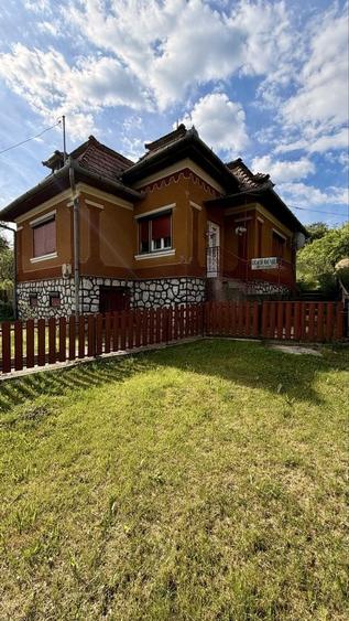 Casă cu 3 camere în Cacova Ierii