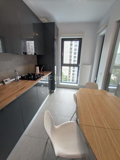 Apartament cu 4 camere în Politehnica