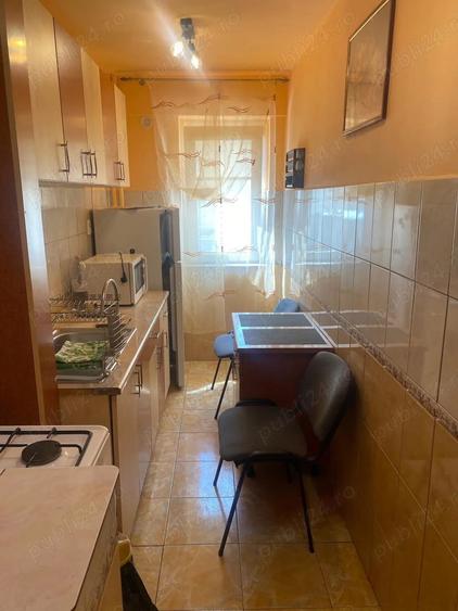 Apartament cu 2 camere semidecomandat în Romanilor
