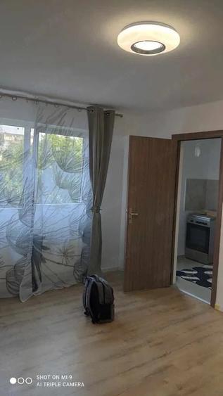 Garsonieră semidecomandată în Brâncoveanu