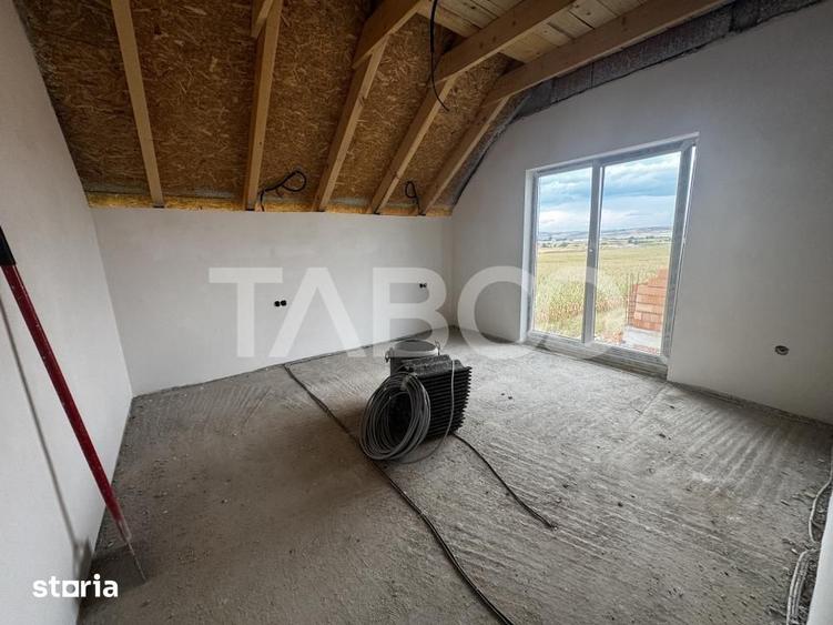 Casă cu 4 camere cu Teren 119 Mp în Central