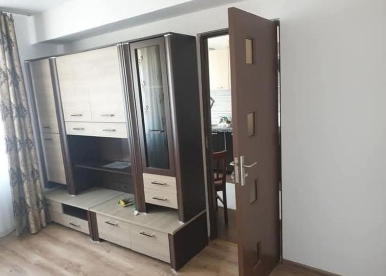Apartament cu 2 camere decomandat în UTA