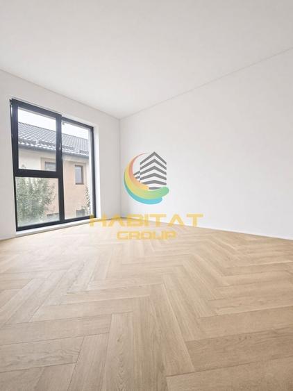 Casă individuală cu 6 camere cu Canalizare în Central