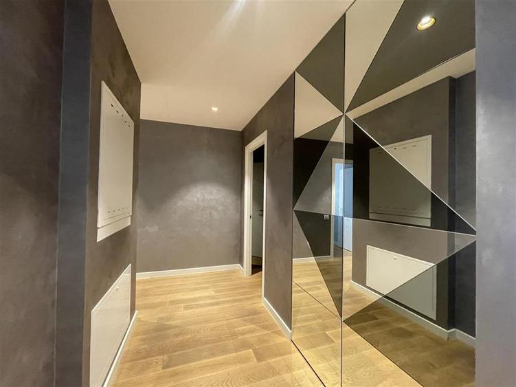 Apartament cu 4 camere decomandat, mobilat în Herăstrău