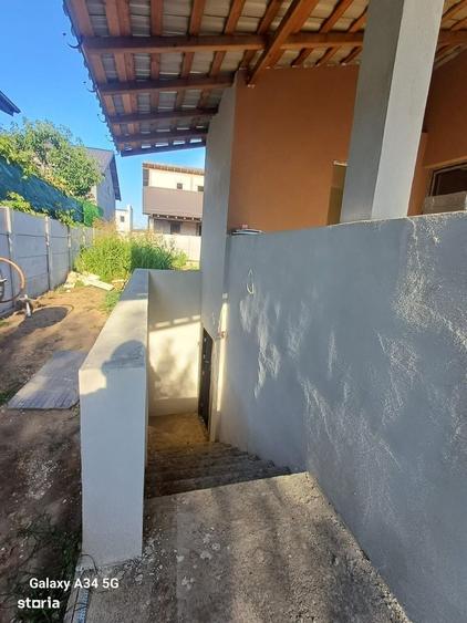 Casă cu 4 camere în Bariera Vâlcii