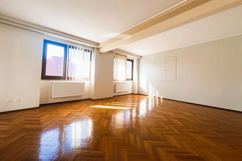 Apartament cu 3 camere decomandat, mobilat în Cotroceni
