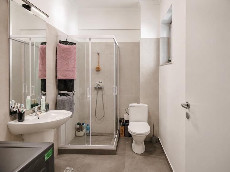 Apartament cu 3 camere decomandat în Bucureștii Noi