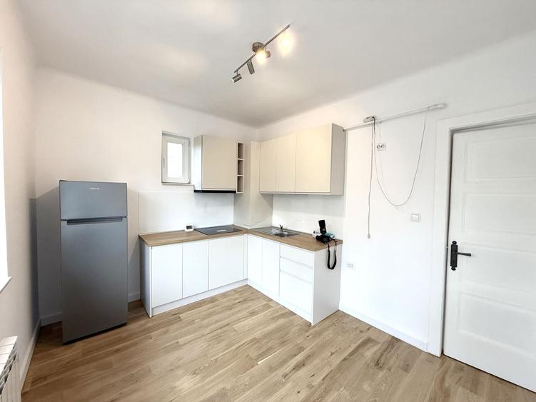 Apartament cu 2 camere decomandat în Dorobanți