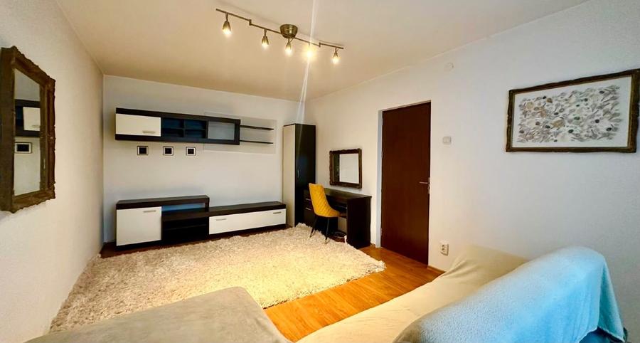 Apartament cu 2 camere decomandat în Tineretului