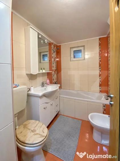 Apartament cu 3 camere decomandat în Burdujeni